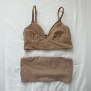 SKIMS SET
FITS EVERYBODY TRIANGLE LONGLINE BRALETTE & FITS EVERYBODY BANDEU